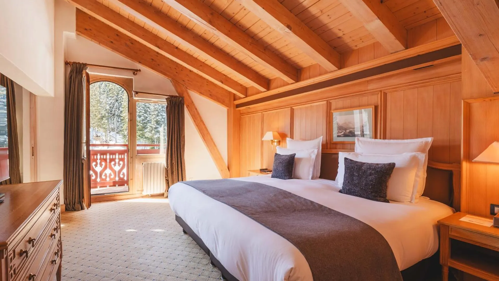 Hotel Carlina Courchevel 5*,  France